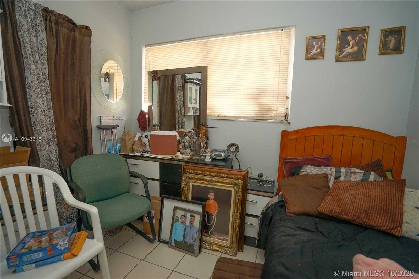Small Image of 10350 SOUTH WEST 28TH ST, Miami Number 12