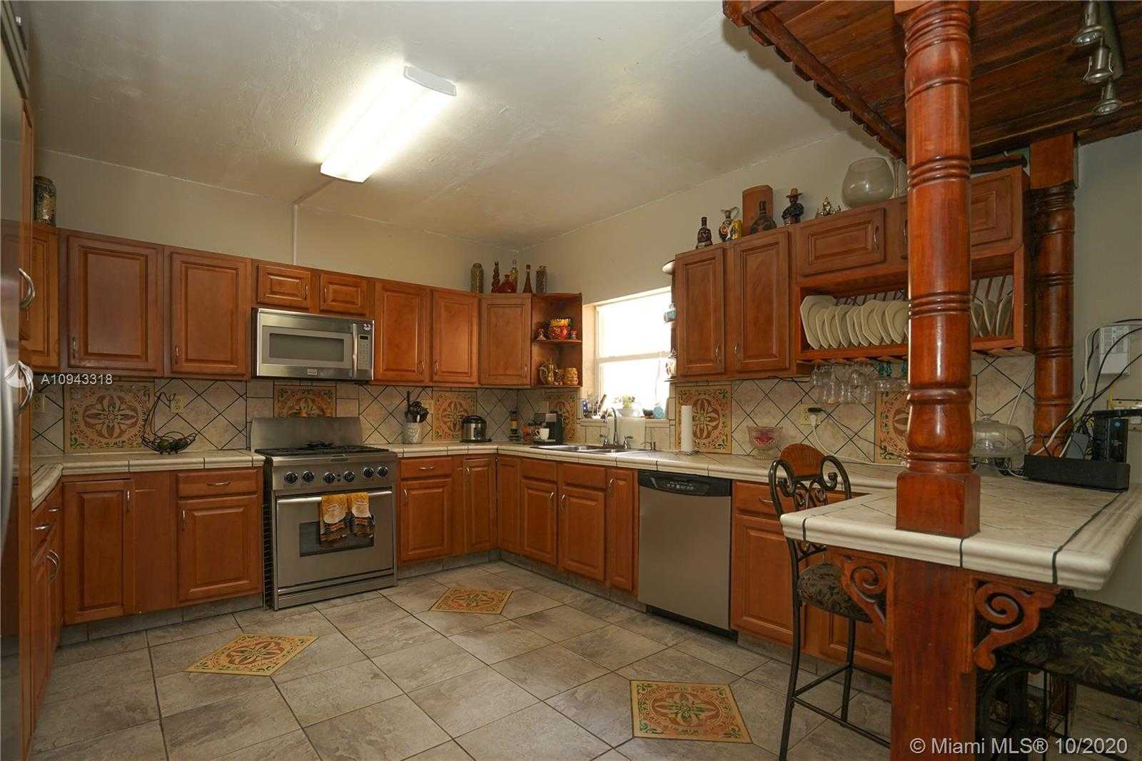 Small Image of 10350 SOUTH WEST 28TH ST, Miami Number 14