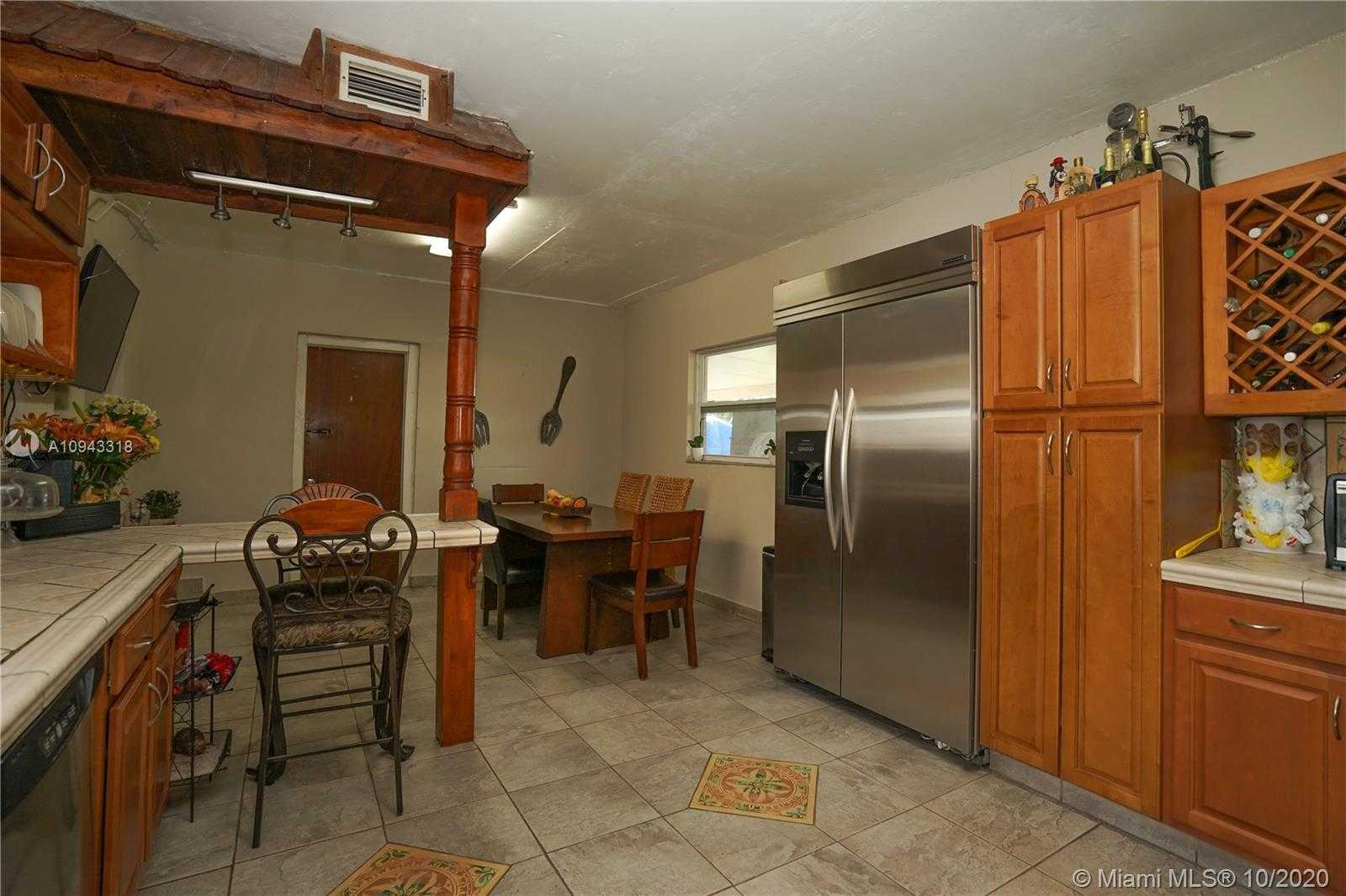 Small Image of 10350 SOUTH WEST 28TH ST, Miami Number 15