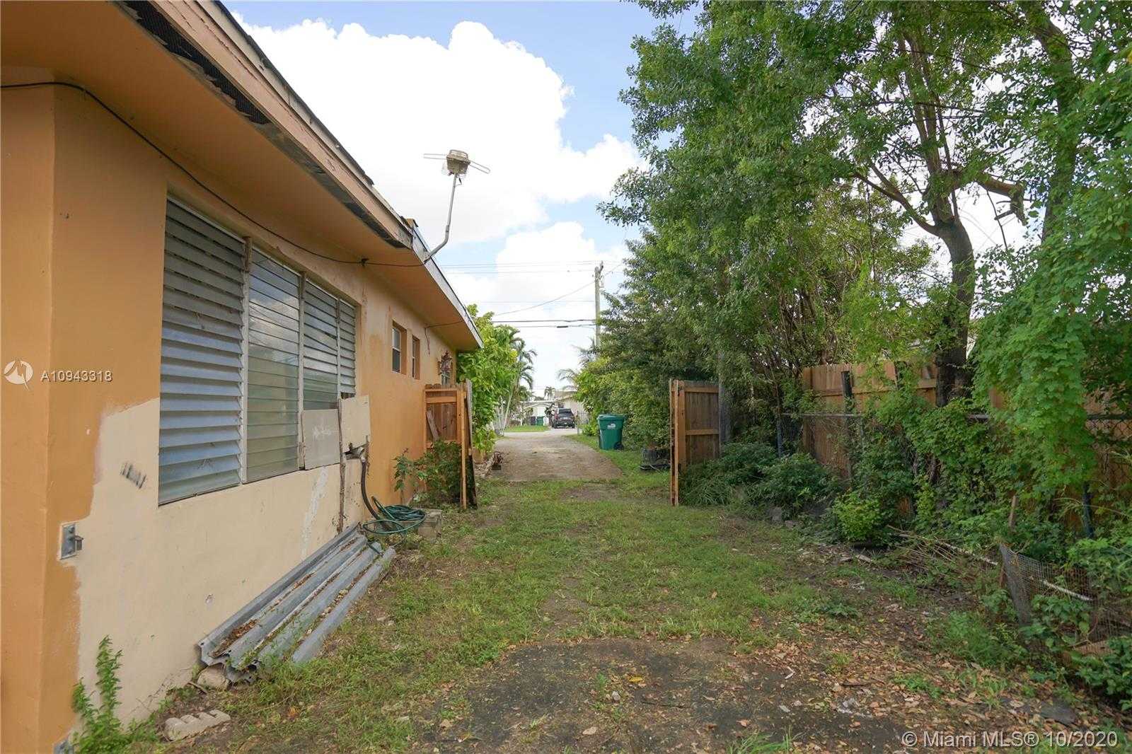 Small Image of 10350 SOUTH WEST 28TH ST, Miami Number 17