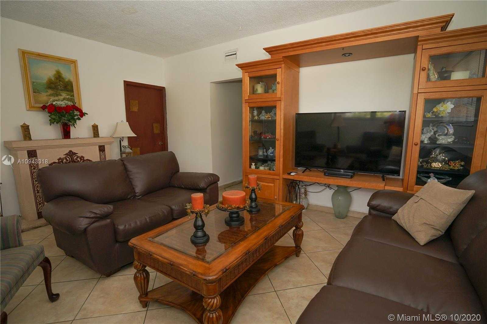 Small Image of 10350 SOUTH WEST 28TH ST, Miami Number 5