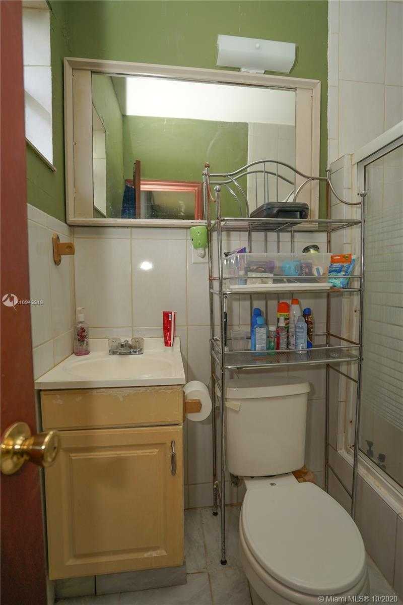Small Image of 10350 SOUTH WEST 28TH ST, Miami Number 9