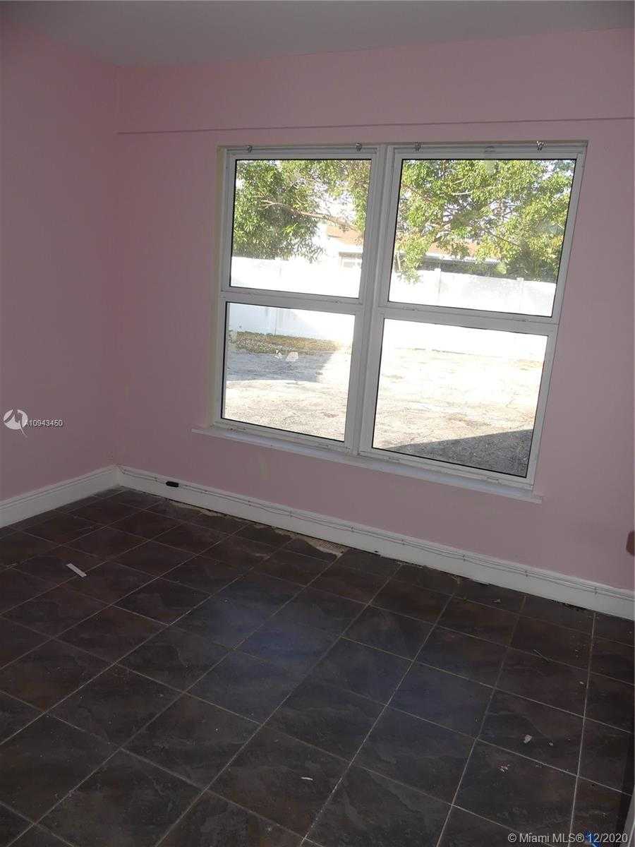 Small Image of 4281 NORTH EAST 13TH AVE, Pompano Beach Number 10