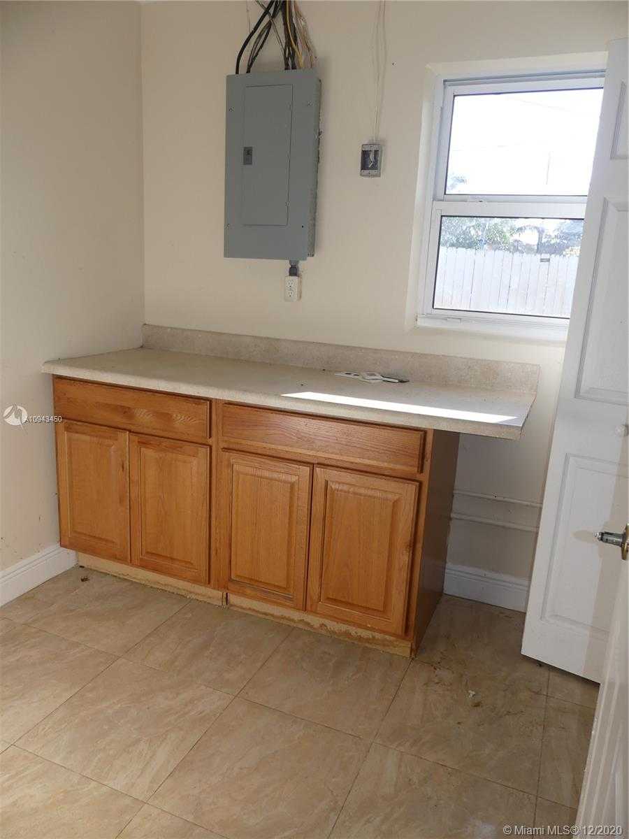 Small Image of 4281 NORTH EAST 13TH AVE, Pompano Beach Number 11