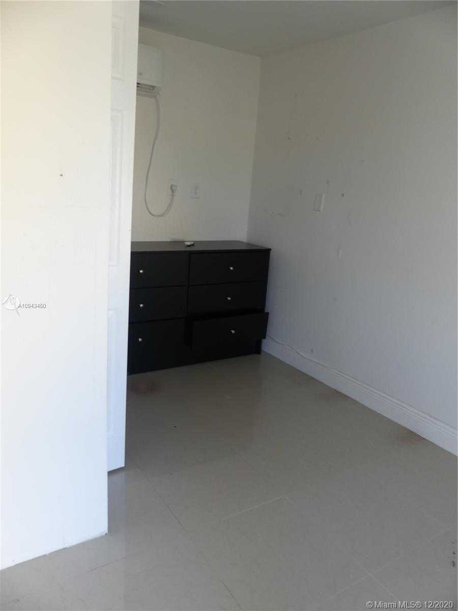 Small Image of 4281 NORTH EAST 13TH AVE, Pompano Beach Number 17