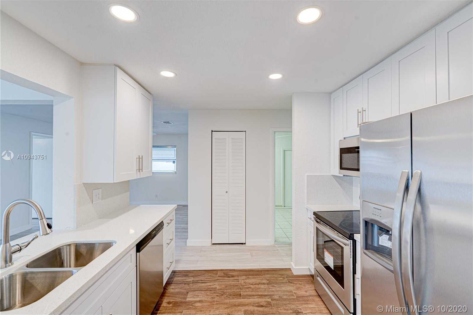 Small Image of 8508 NORTH WEST 14TH ST, Plantation Number 4