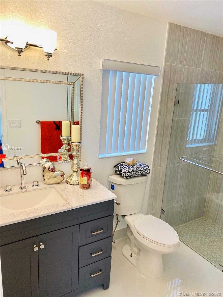 Small Image of 7421 NORTH WEST 38TH CT, Lauderhill Number 19