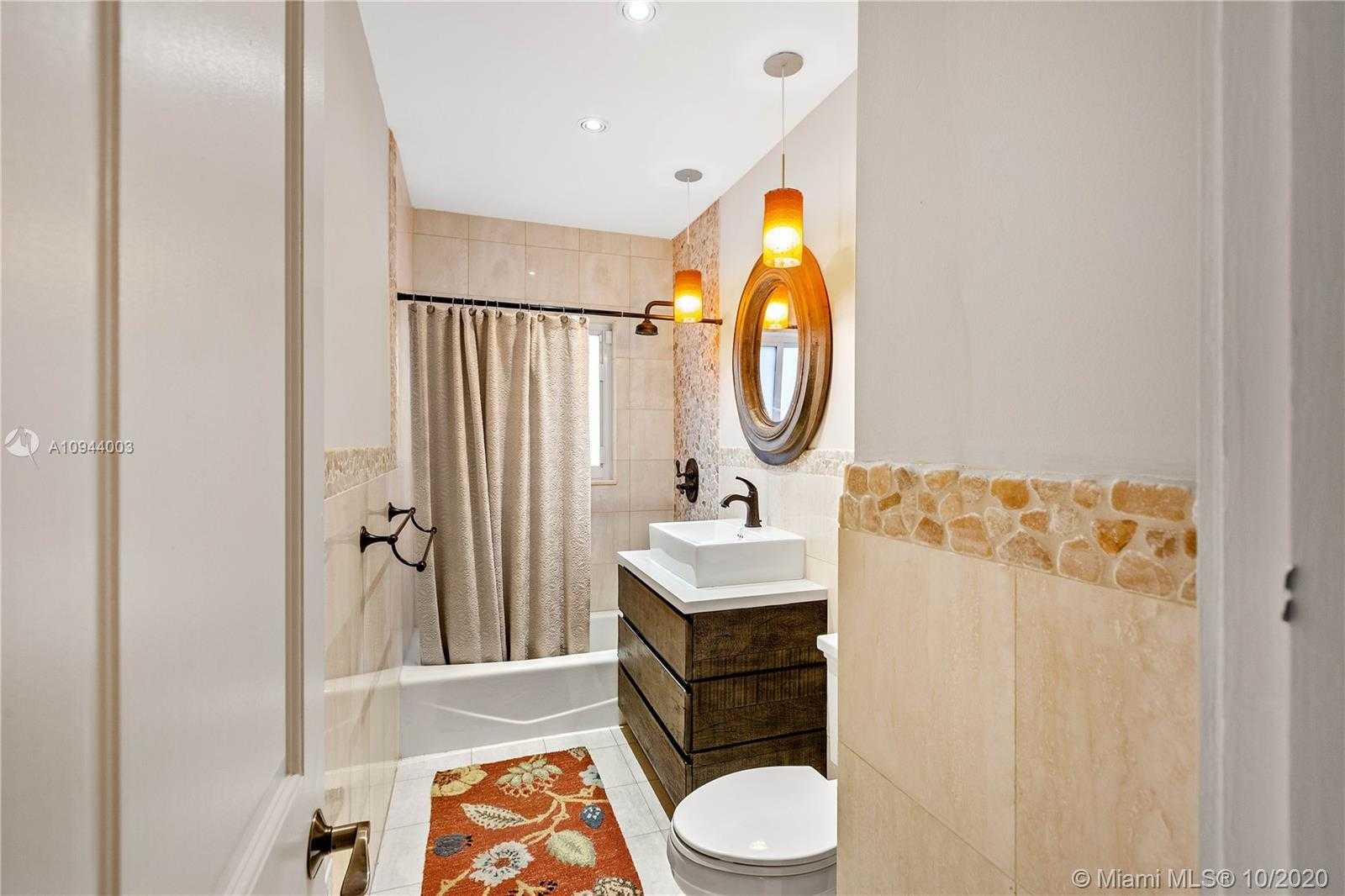 Small Image of 1526 DORADO AVE, Coral Gables Number 27