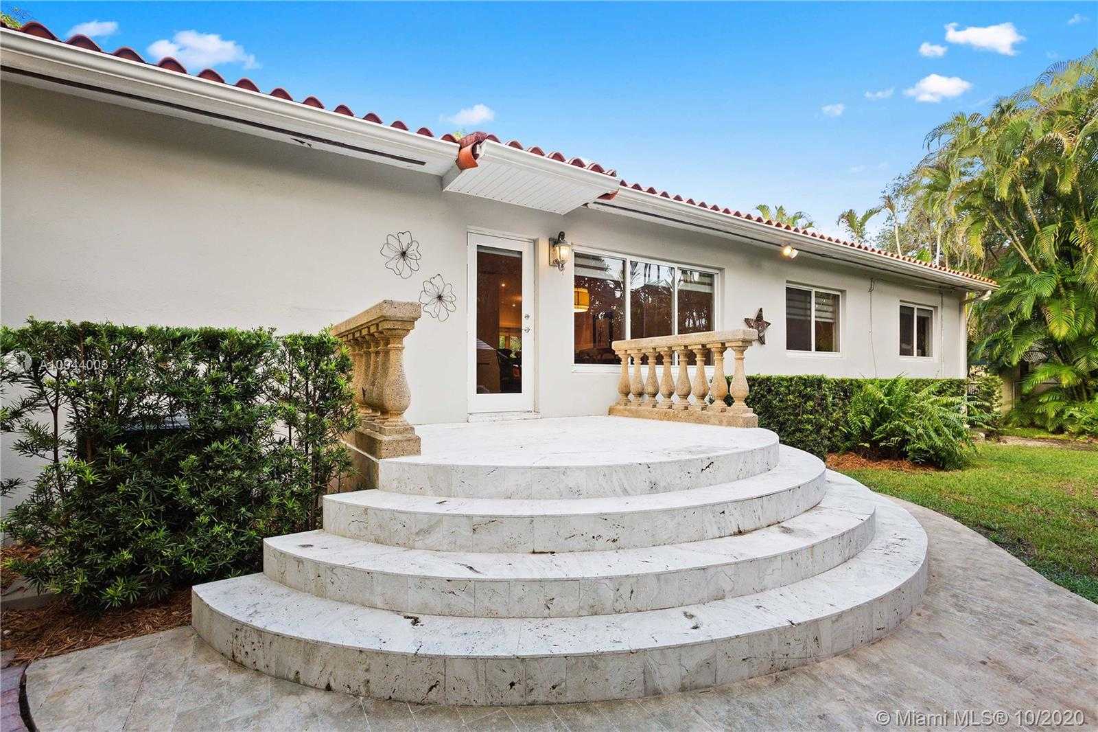 Small Image of 1526 DORADO AVE, Coral Gables Number 36