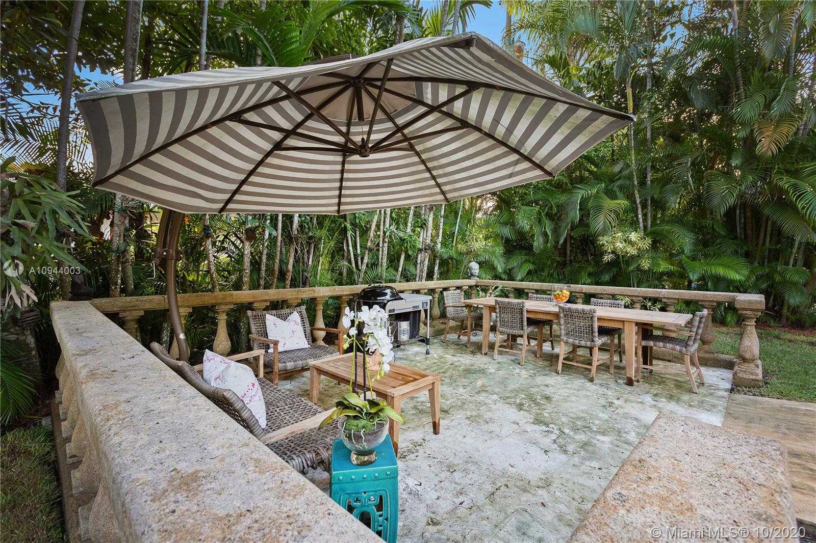 Small Image of 1526 DORADO AVE, Coral Gables Number 38
