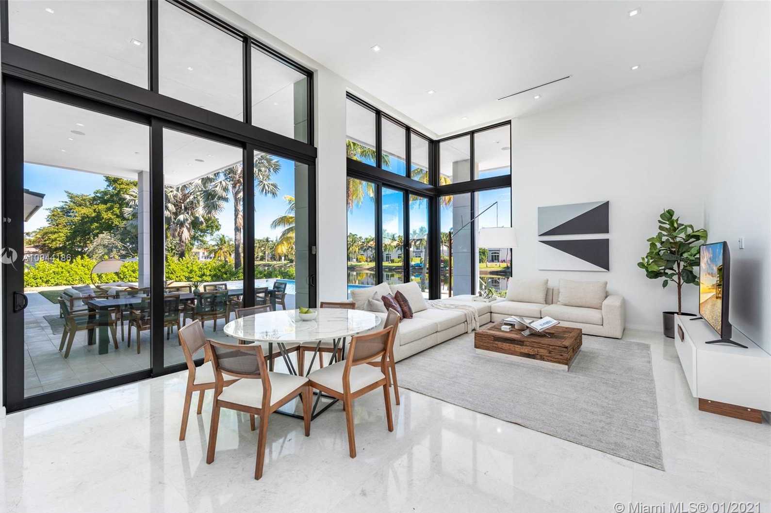 Small Image of 1651 DIPLOMAT PKWY, Hallandale Beach Number 14