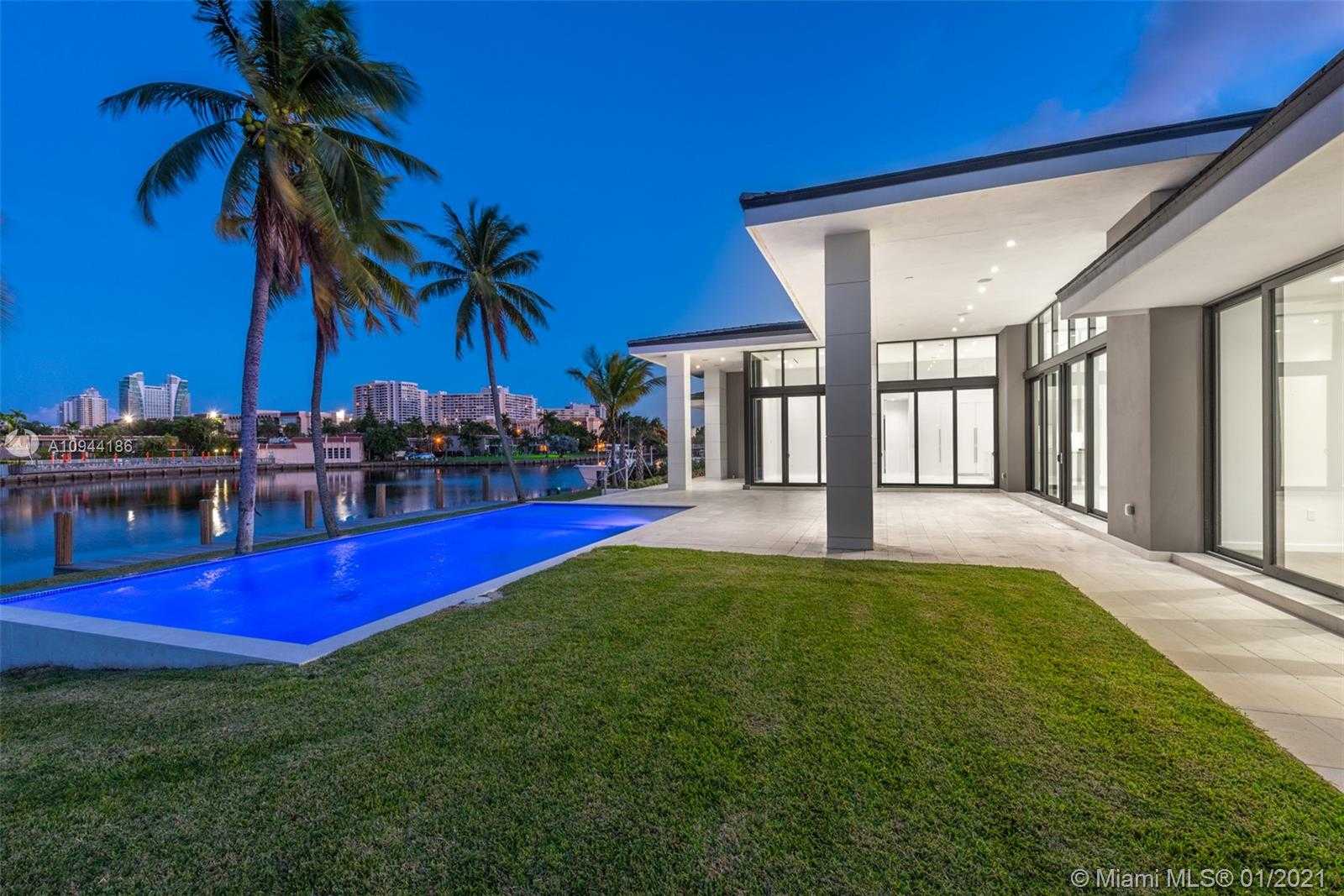 Small Image of 1651 DIPLOMAT PKWY, Hallandale Beach Number 28