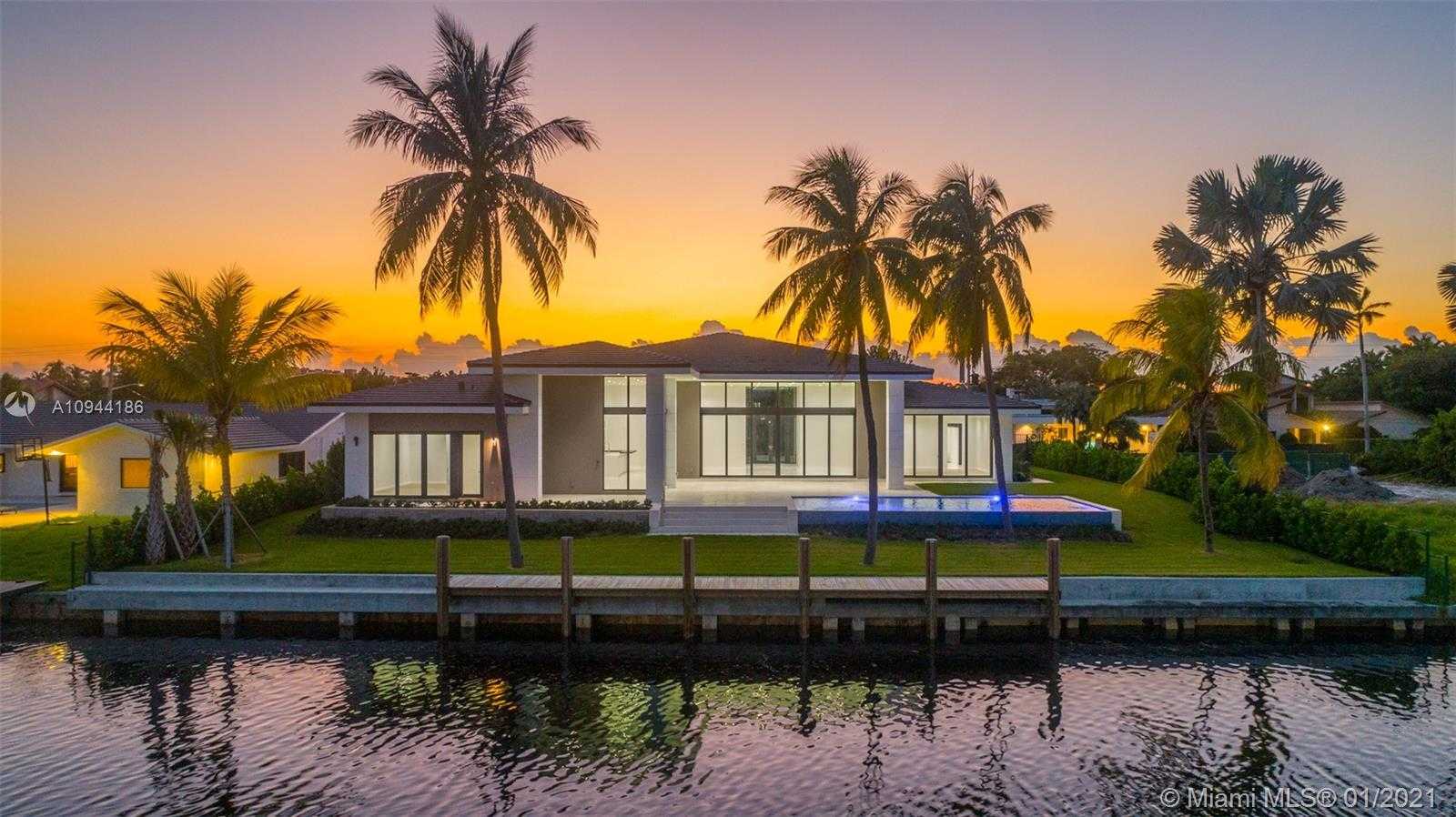 Small Image of 1651 DIPLOMAT PKWY, Hallandale Beach Number 32