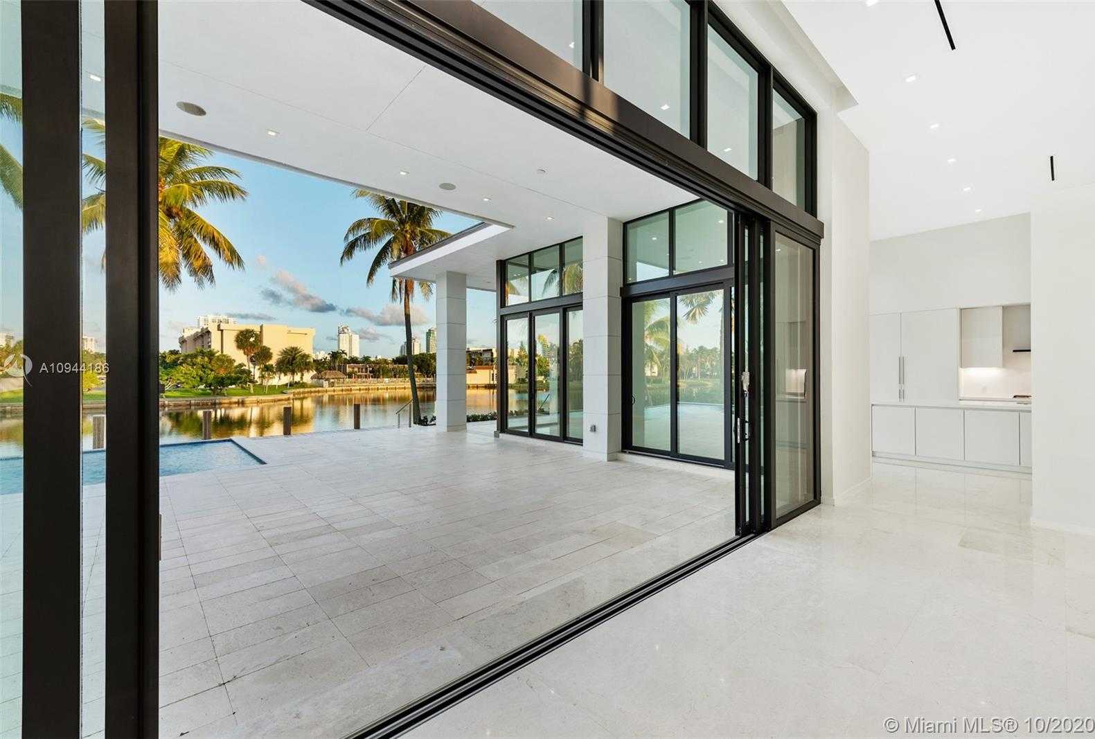 Small Image of 1651 DIPLOMAT PKWY, Hallandale Beach Number 40