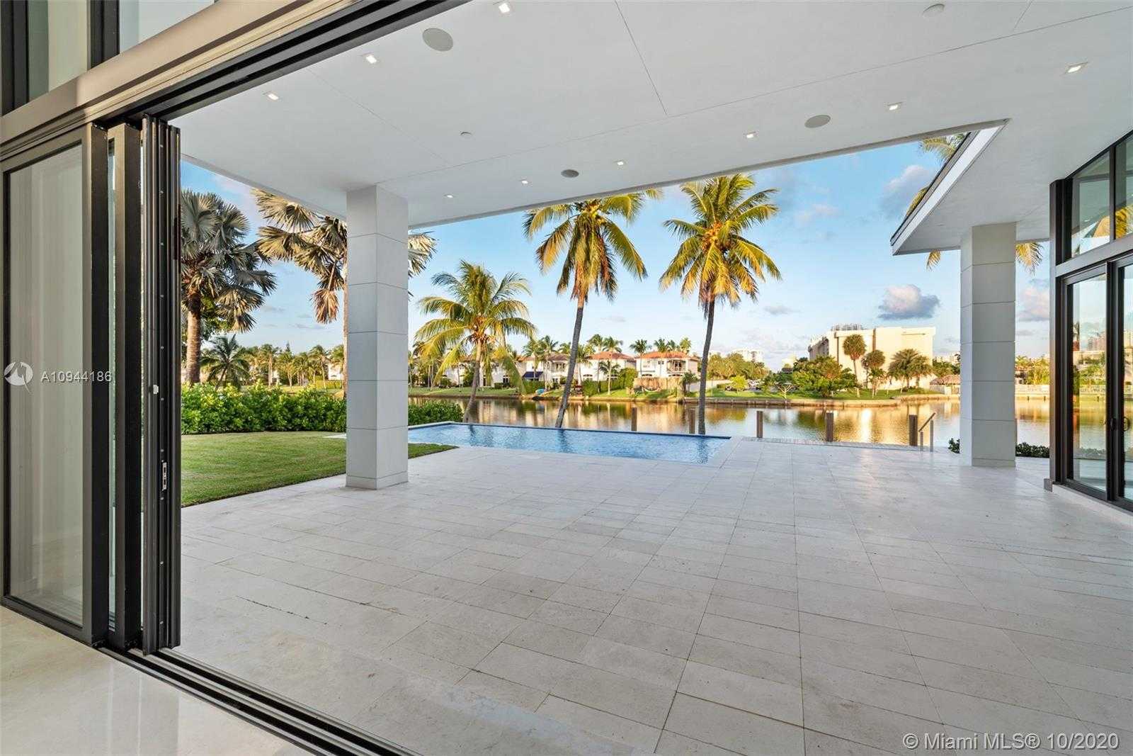 Small Image of 1651 DIPLOMAT PKWY, Hallandale Beach Number 41