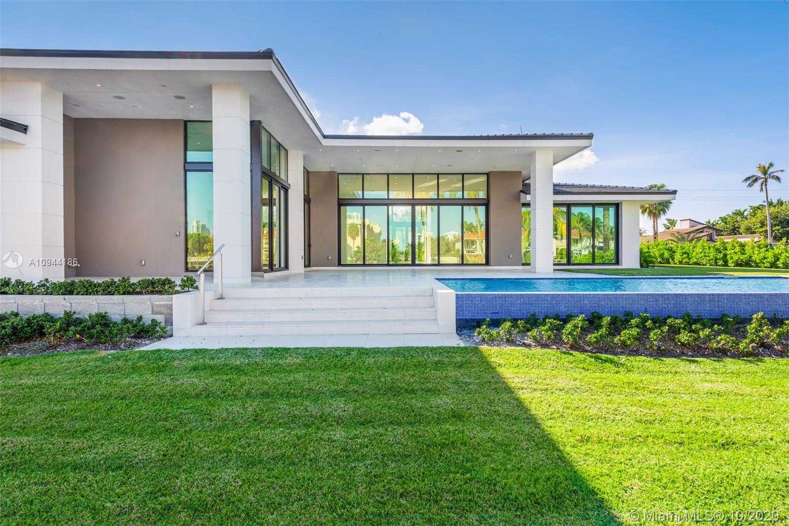 Small Image of 1651 DIPLOMAT PKWY, Hallandale Beach Number 45