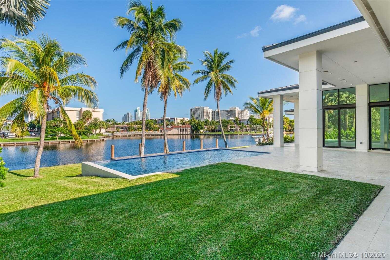 Small Image of 1651 DIPLOMAT PKWY, Hallandale Beach Number 47