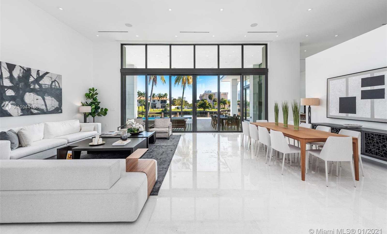 Small Image of 1651 DIPLOMAT PKWY, Hallandale Beach Number 5