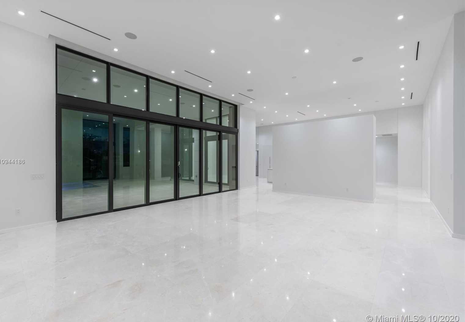 Small Image of 1651 DIPLOMAT PKWY, Hallandale Beach Number 50