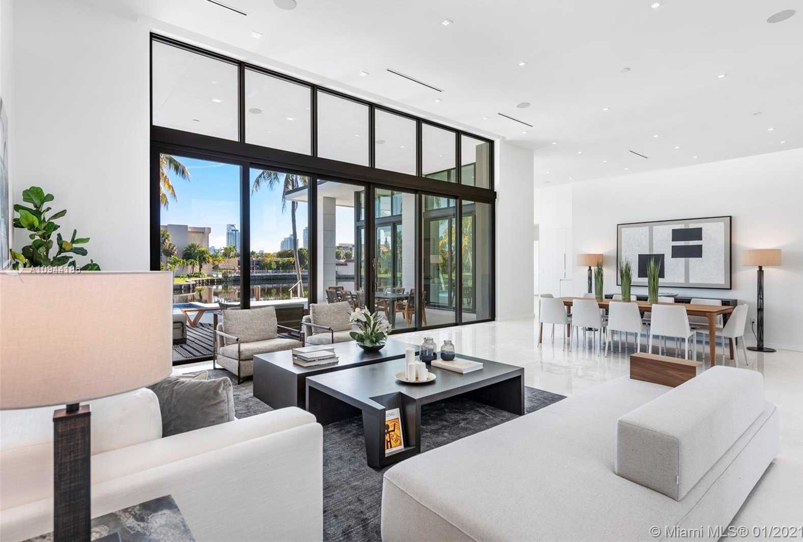 Small Image of 1651 DIPLOMAT PKWY, Hallandale Beach Number 6