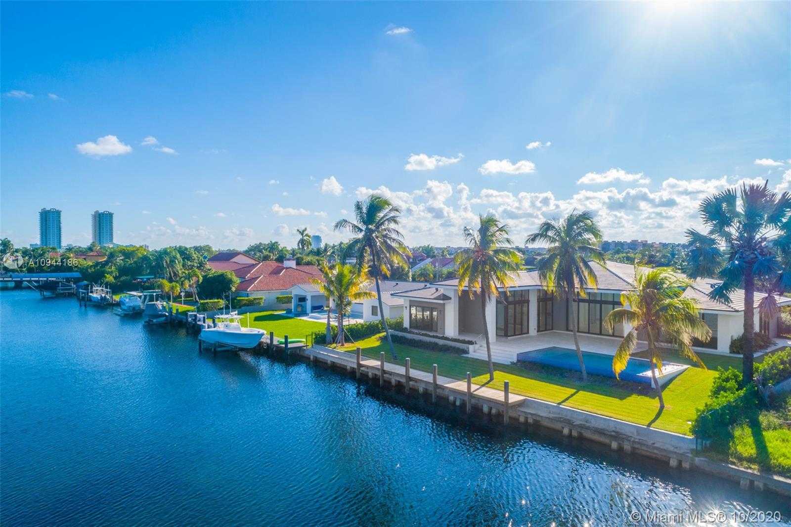 Small Image of 1651 DIPLOMAT PKWY, Hallandale Beach Number 60