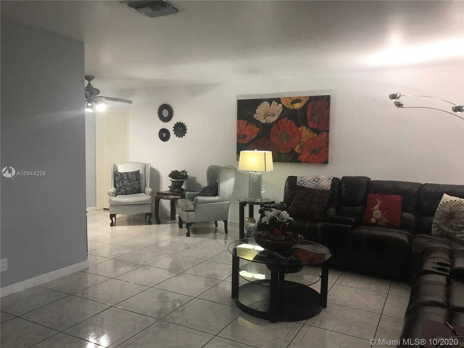 Small Image of 7418 NORTH WEST 73RD AVE, Tamarac Number 10