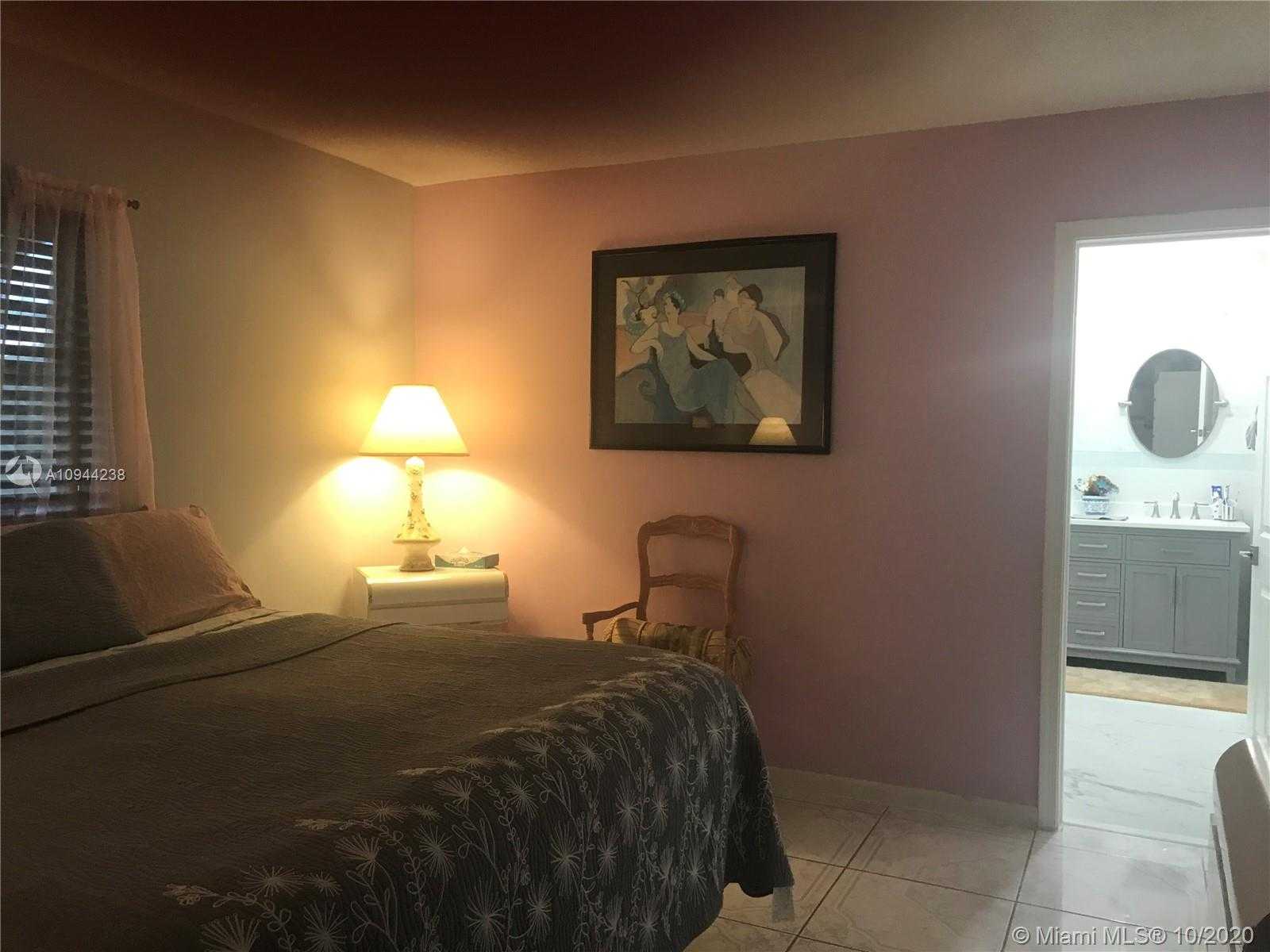 Small Image of 7418 NORTH WEST 73RD AVE, Tamarac Number 14