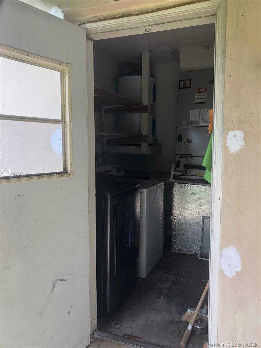 Small Image of 10751 SOUTH WEST 51ST DR, Miami Number 21