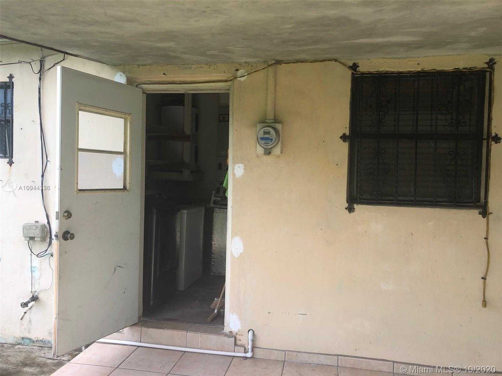 Small Image of 10751 SOUTH WEST 51ST DR, Miami Number 22