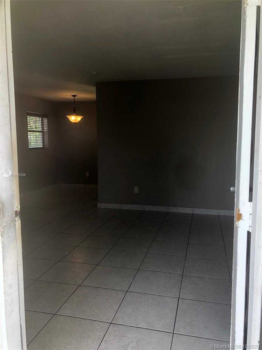 Small Image of 10751 SOUTH WEST 51ST DR, Miami Number 4