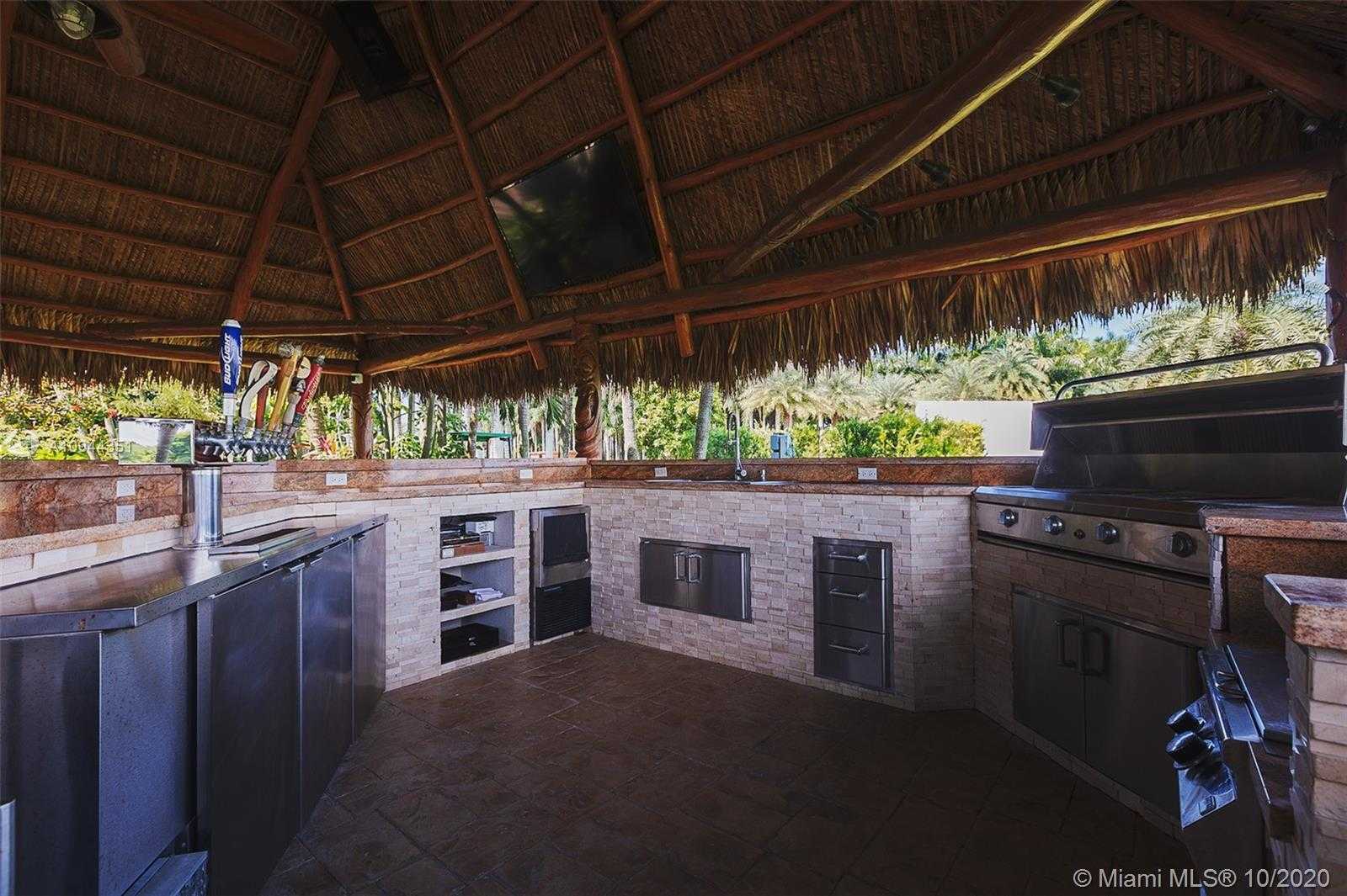 Small Image of 19695 SOUTH WEST 184 STREET, Miami Number 12