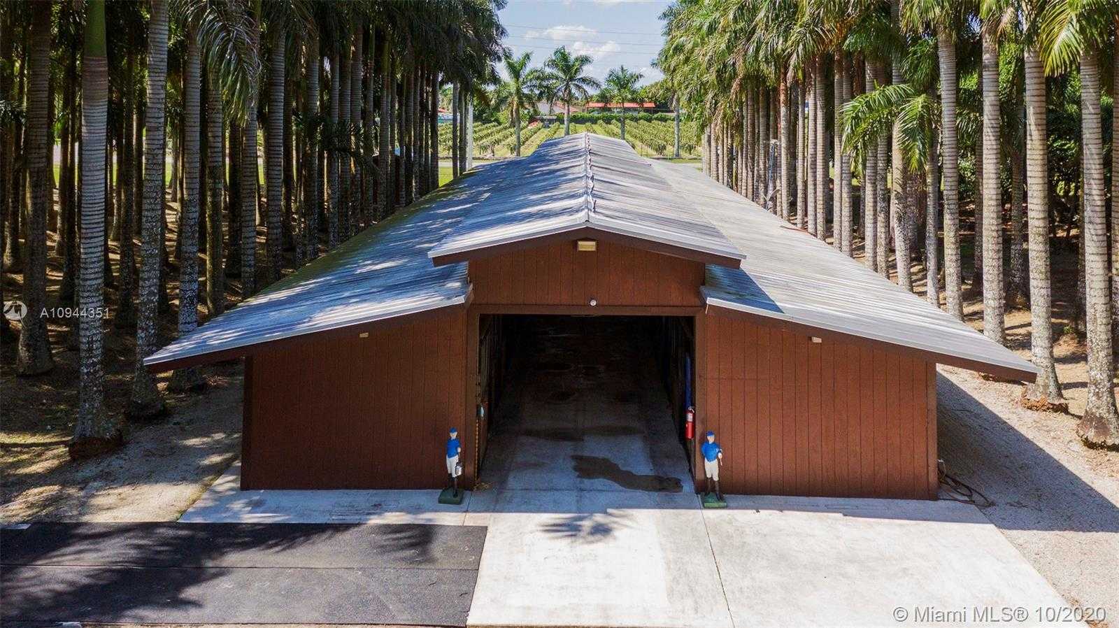 Small Image of 19695 SOUTH WEST 184 STREET, Miami Number 14