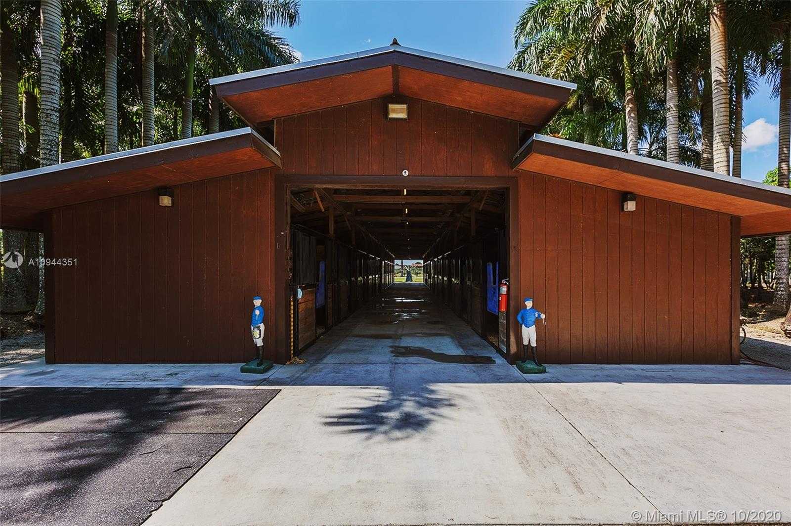 Small Image of 19695 SOUTH WEST 184 STREET, Miami Number 15