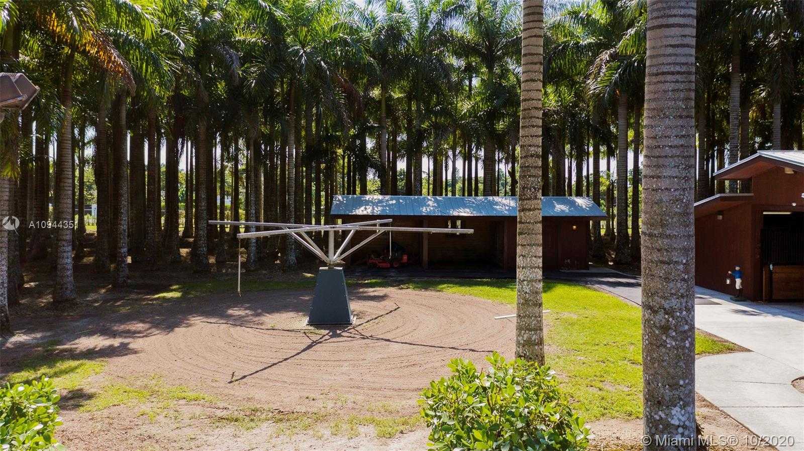 Small Image of 19695 SOUTH WEST 184 STREET, Miami Number 16