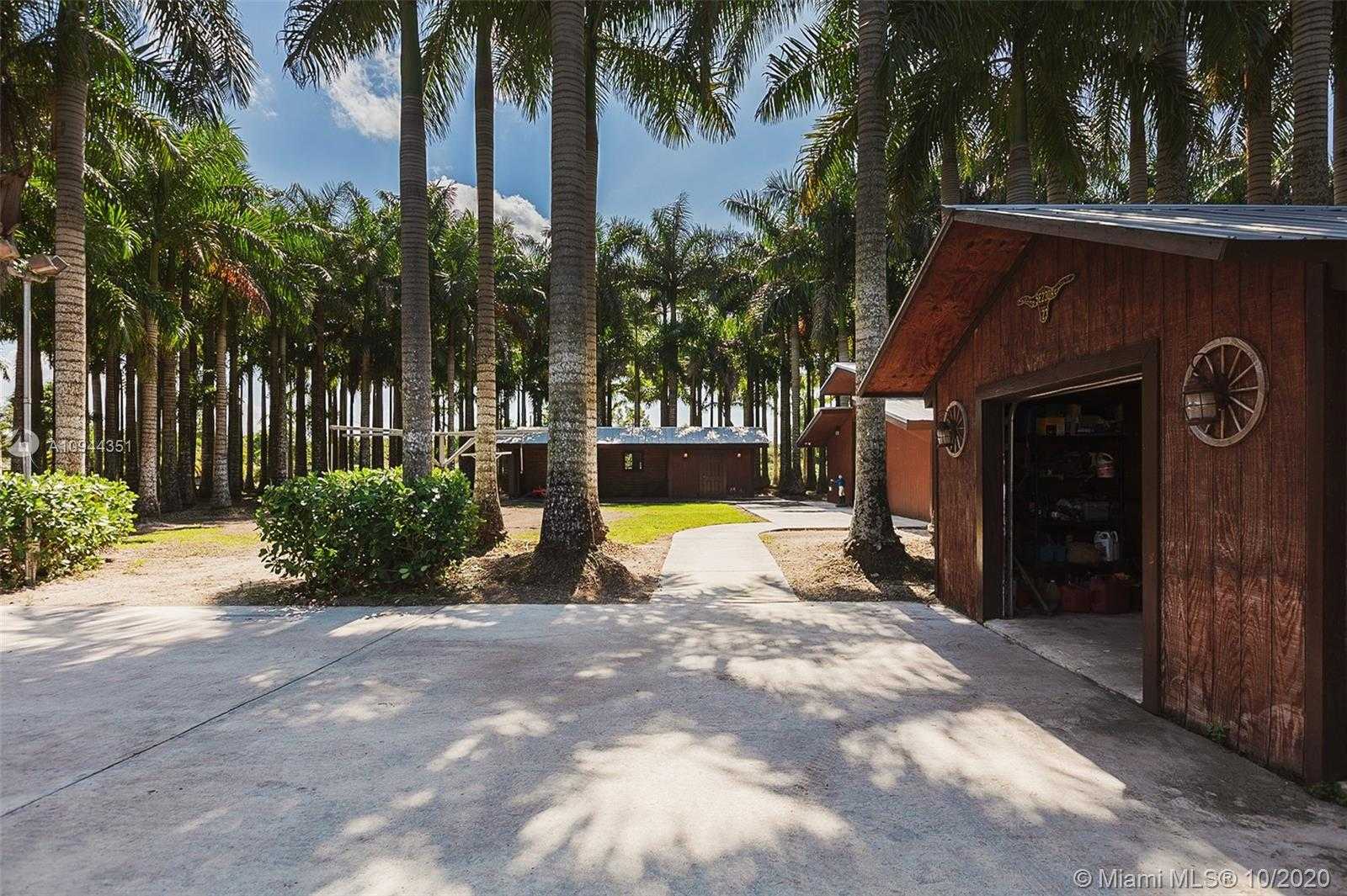 Small Image of 19695 SOUTH WEST 184 STREET, Miami Number 18