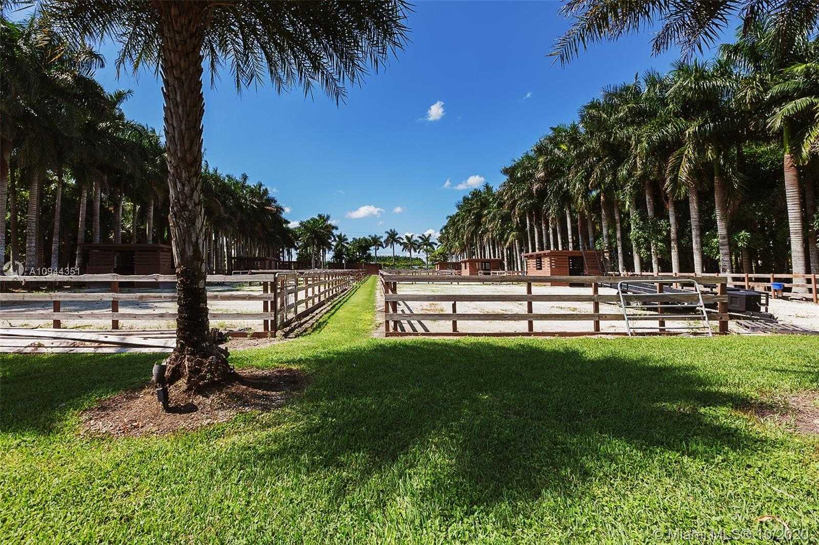 Small Image of 19695 SOUTH WEST 184 STREET, Miami Number 25
