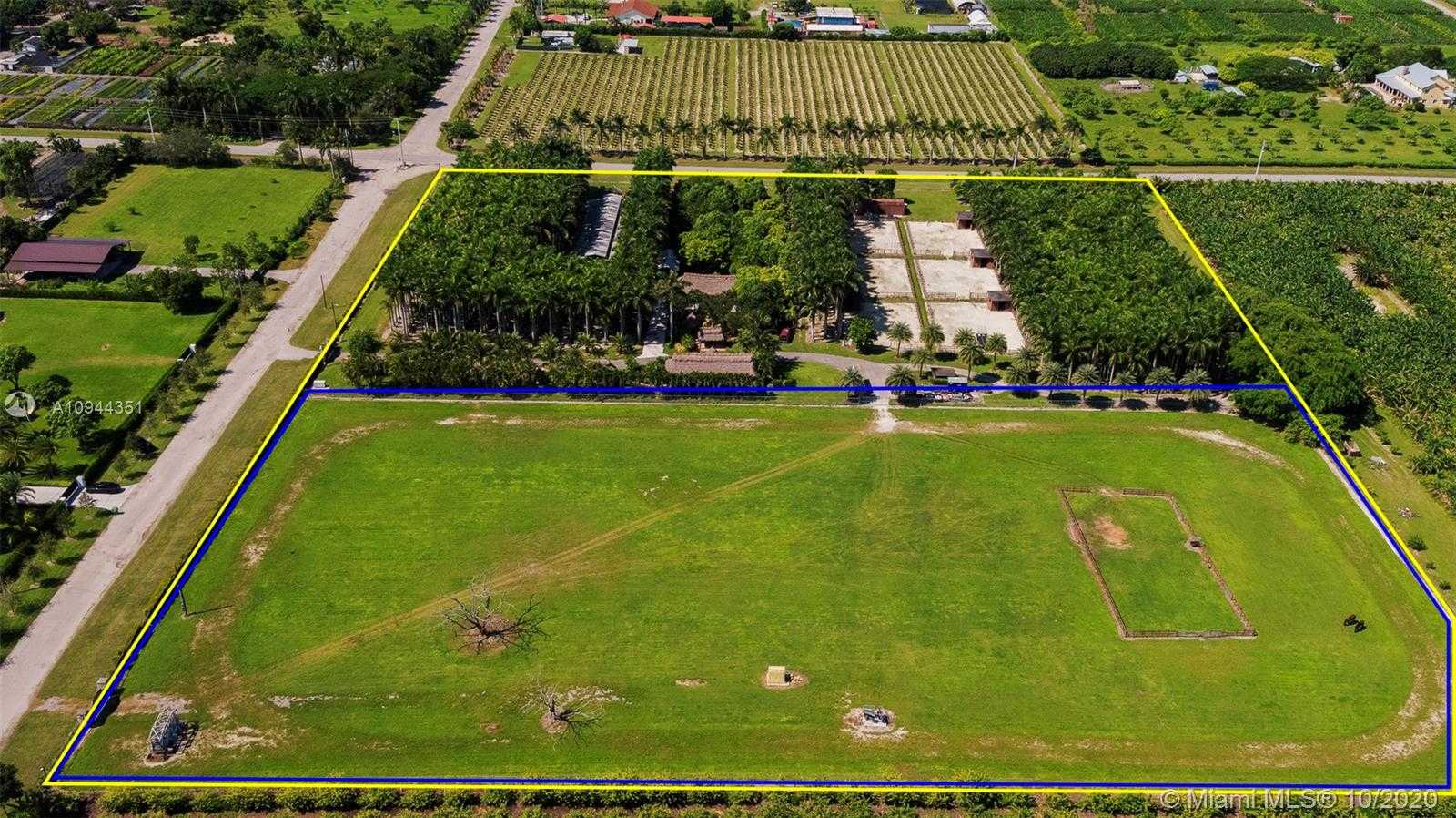 Small Image of 19695 SOUTH WEST 184 STREET, Miami Number 33
