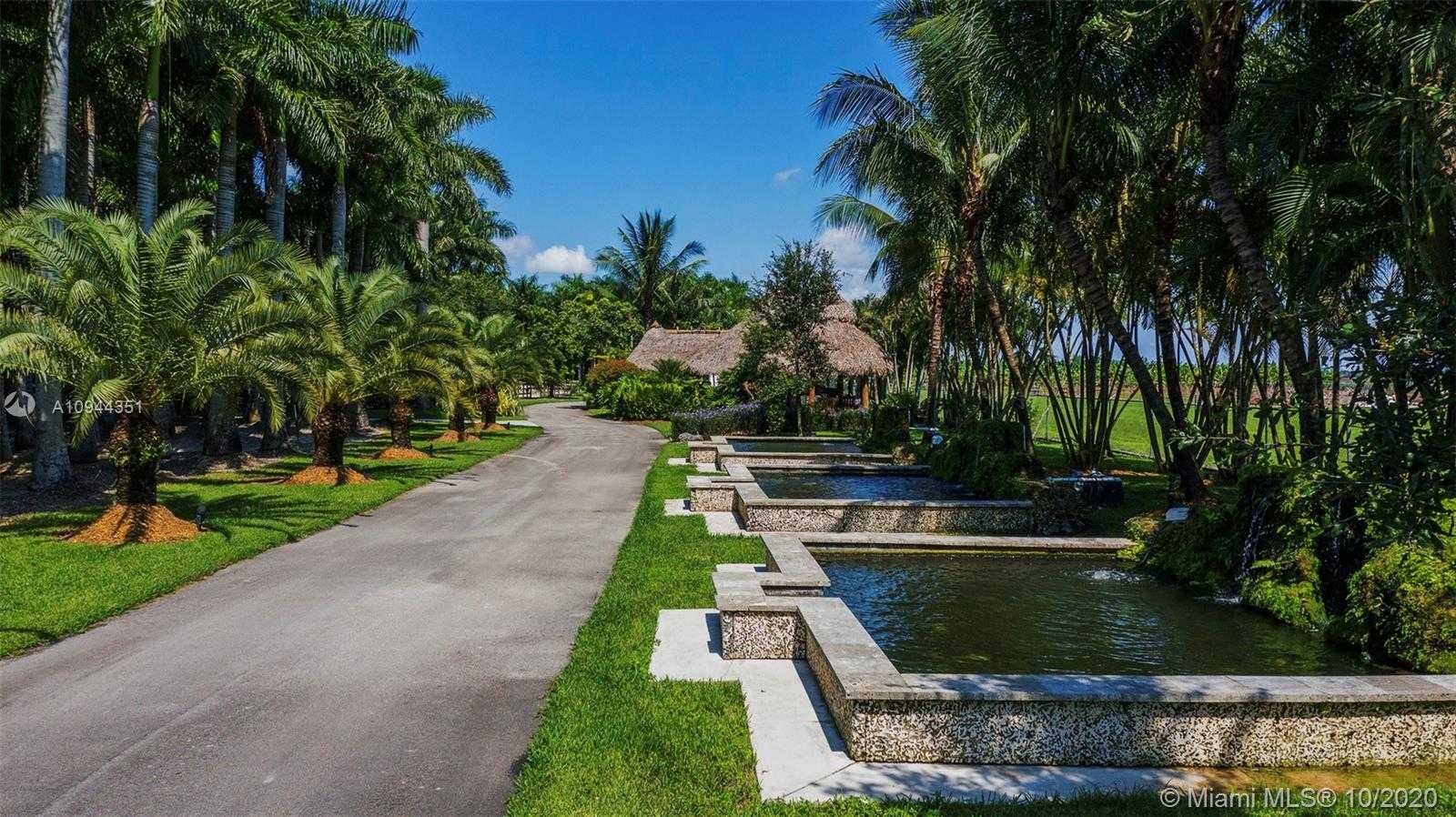 Small Image of 19695 SOUTH WEST 184 STREET, Miami Number 5