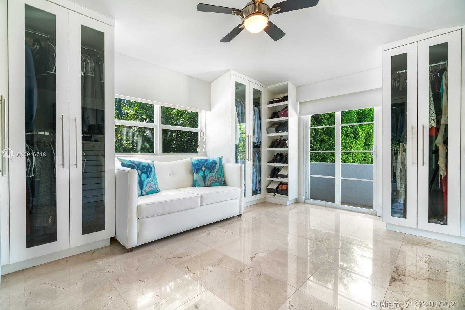 Small Image of 5543 LA GORCE DR, Miami Beach Number 18