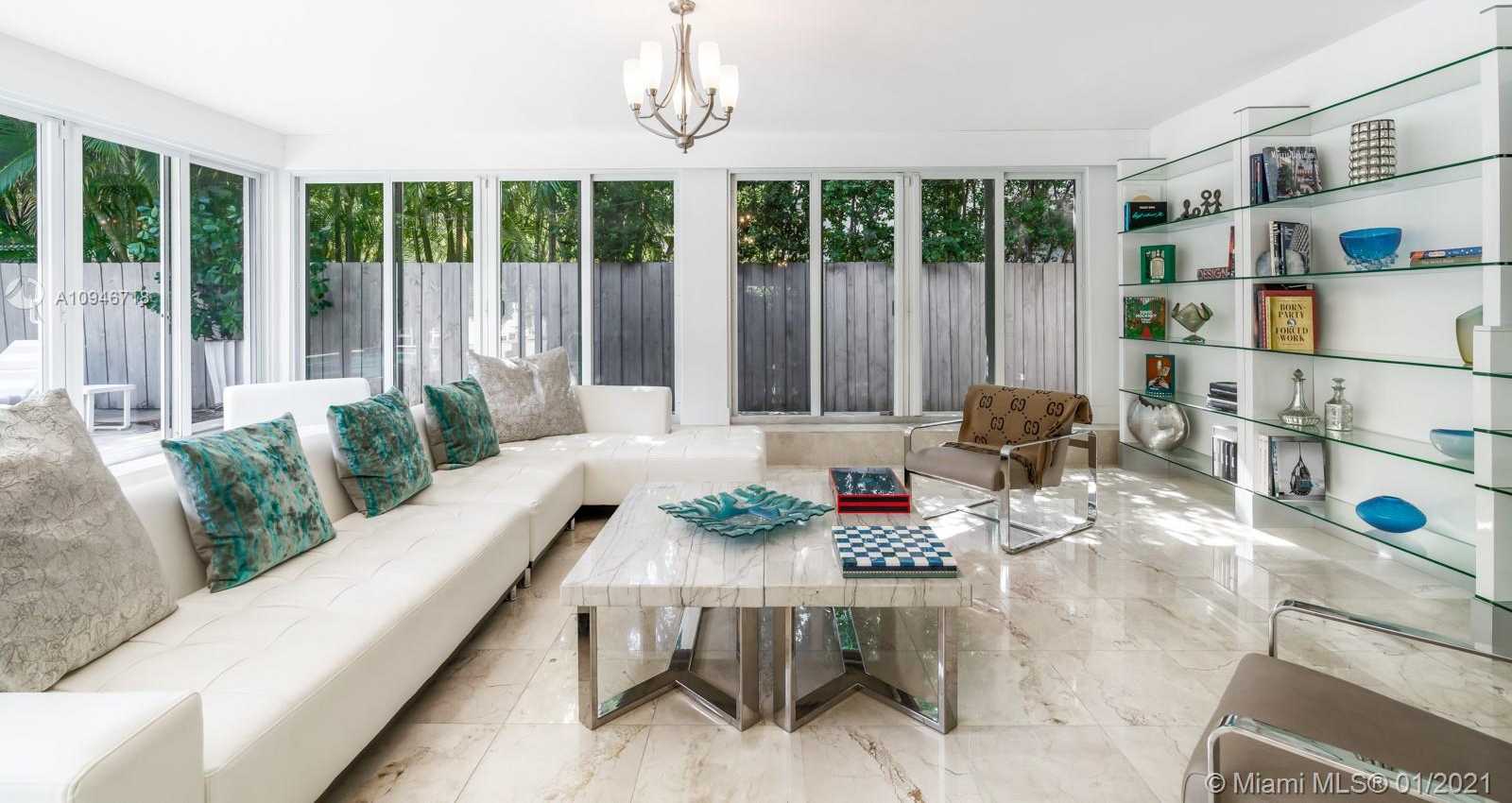 Small Image of 5543 LA GORCE DR, Miami Beach Number 5