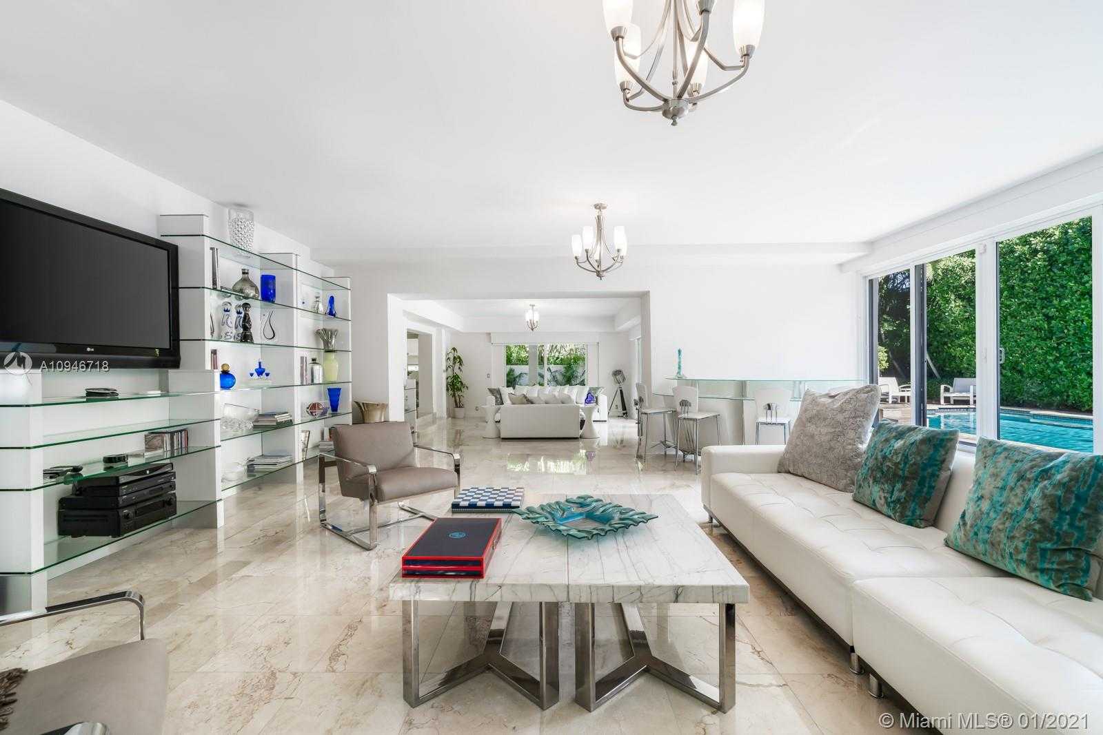 Small Image of 5543 LA GORCE DR, Miami Beach Number 7