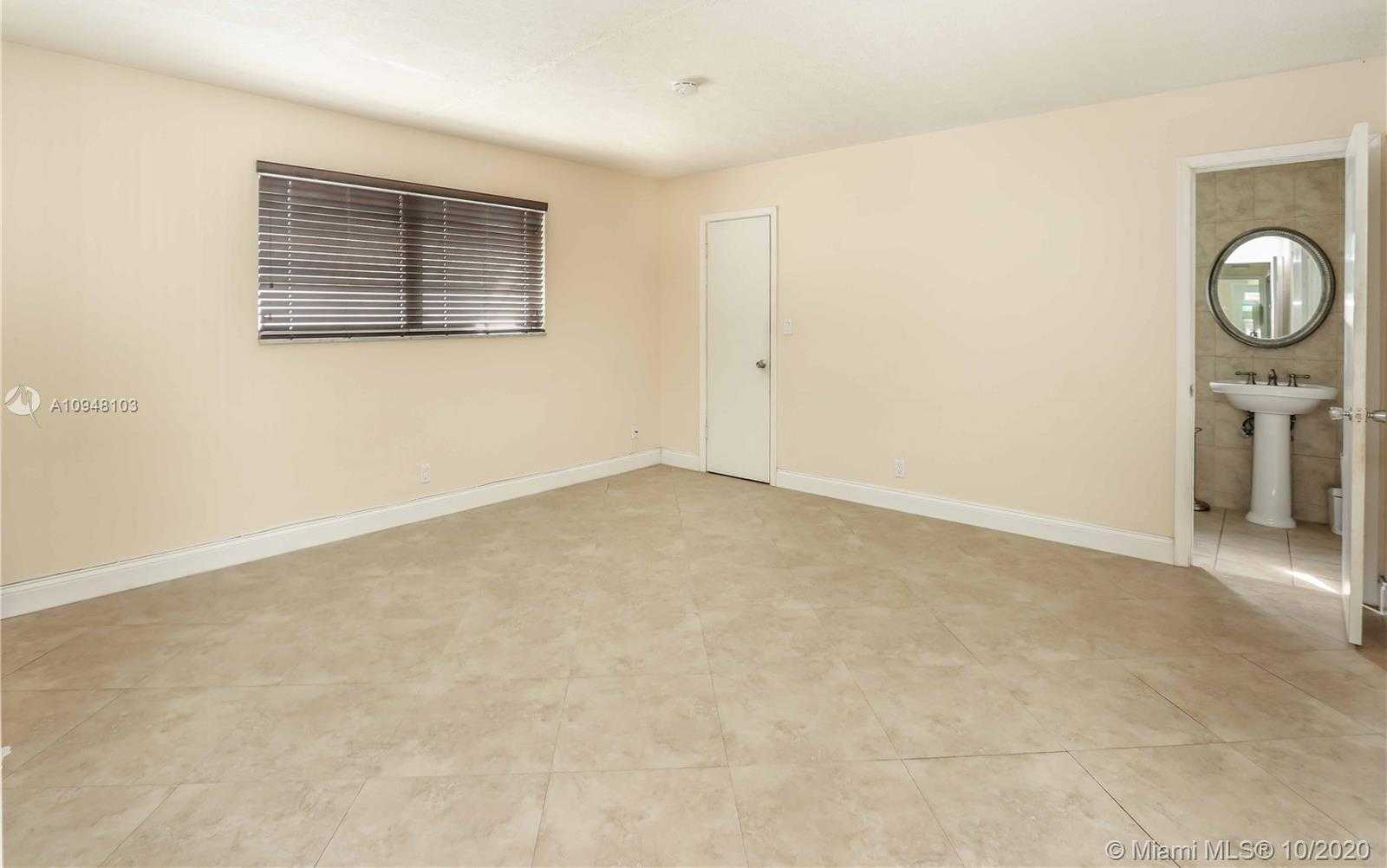 Small Image of 4524 HARRISON ST, Hollywood Number 12