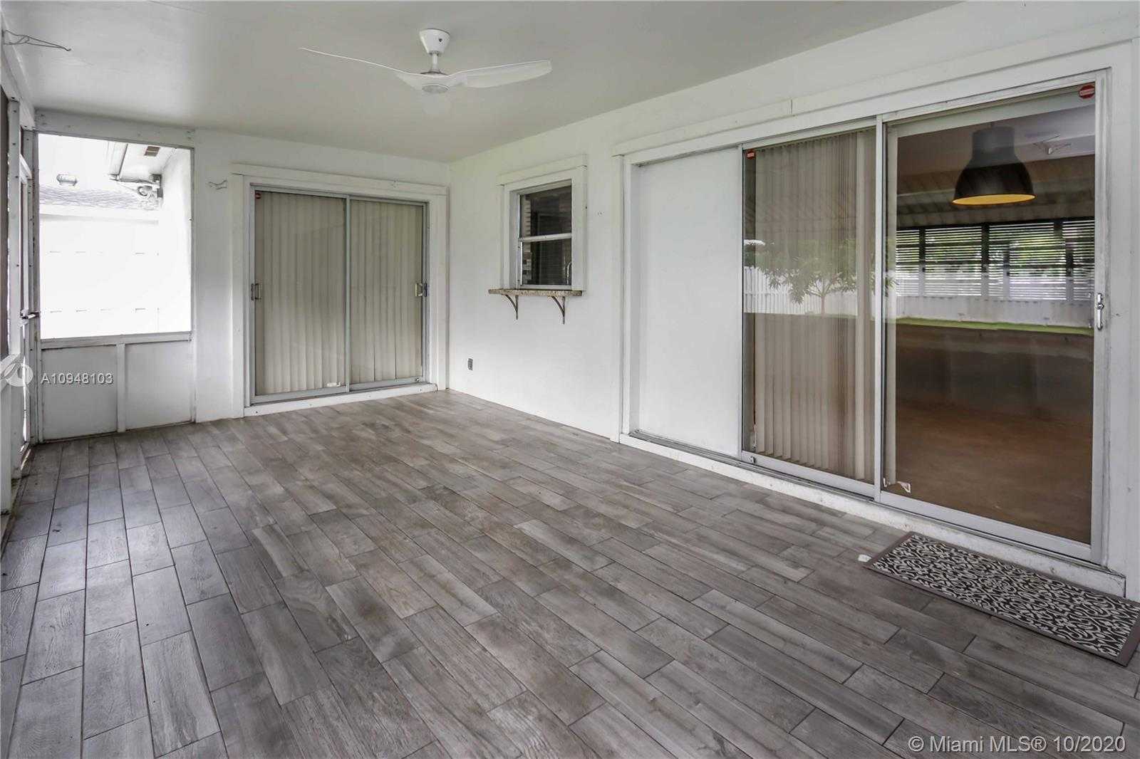 Small Image of 4524 HARRISON ST, Hollywood Number 15