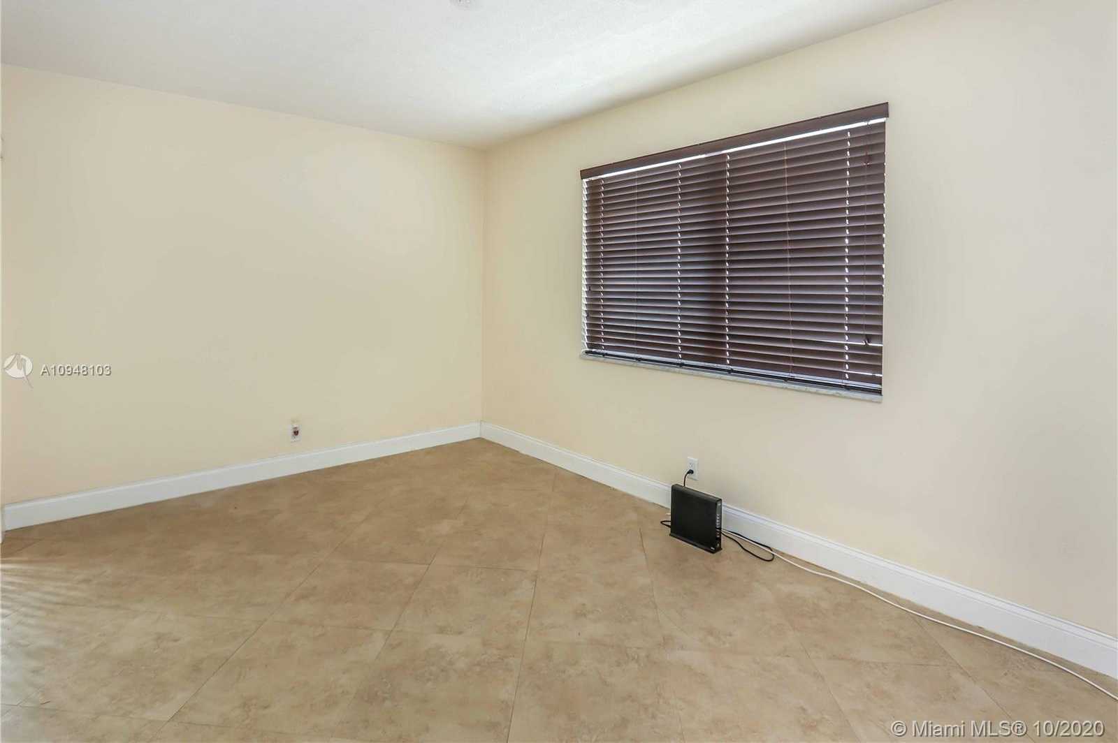 Small Image of 4524 HARRISON ST, Hollywood Number 30