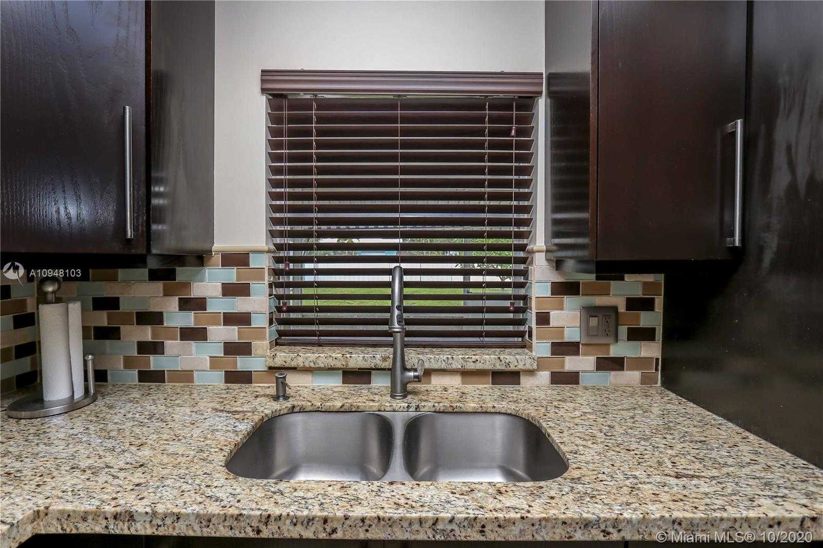 Small Image of 4524 HARRISON ST, Hollywood Number 6