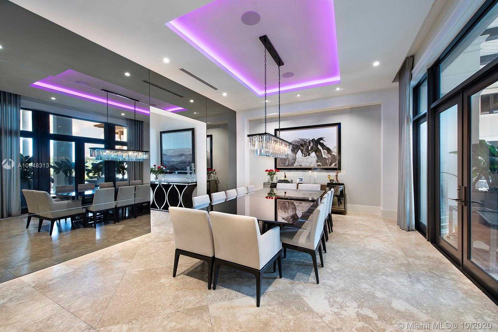 Small Image of 4 TAHITI BEACH ISLAND RD, Coral Gables Number 16