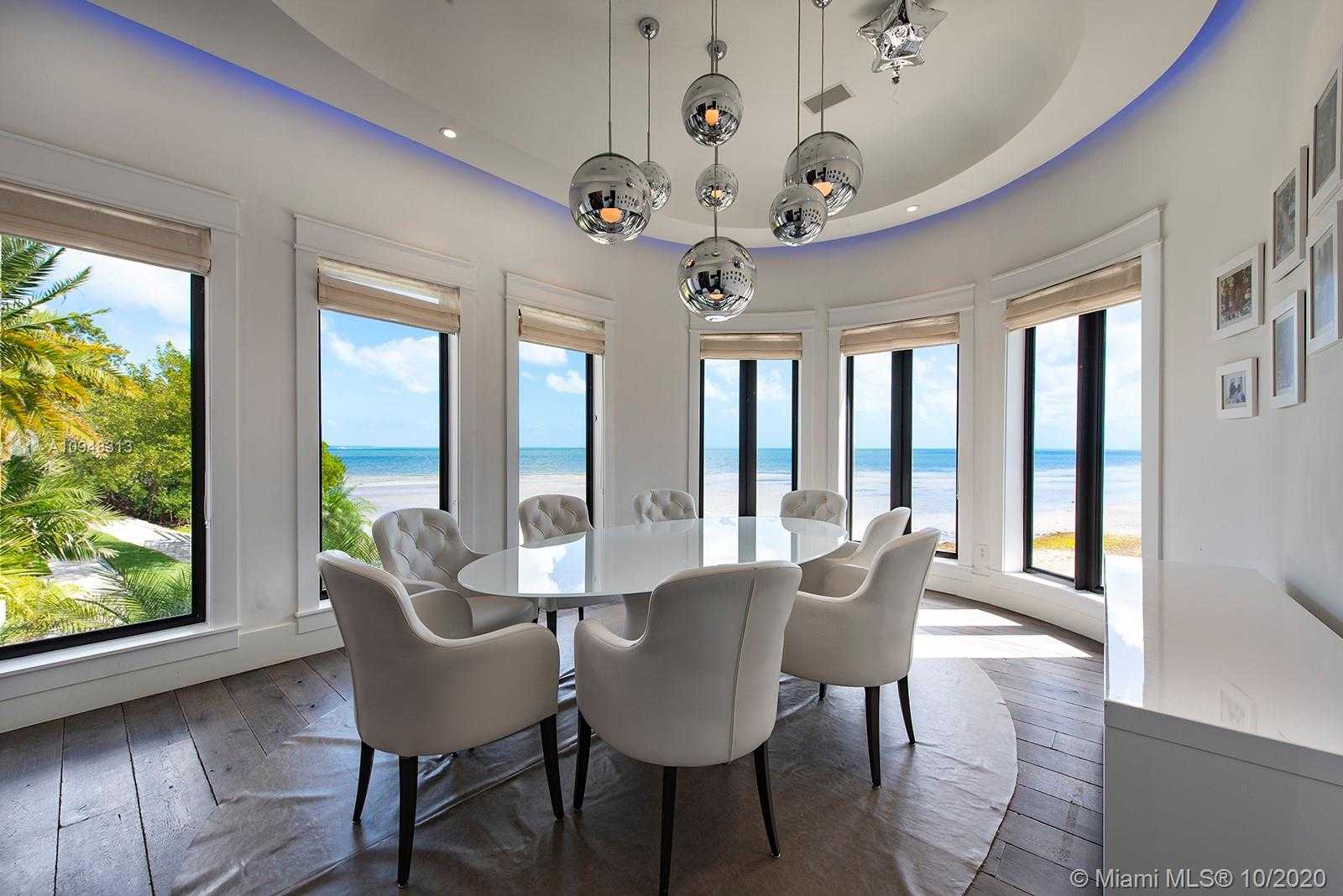 Small Image of 4 TAHITI BEACH ISLAND RD, Coral Gables Number 19