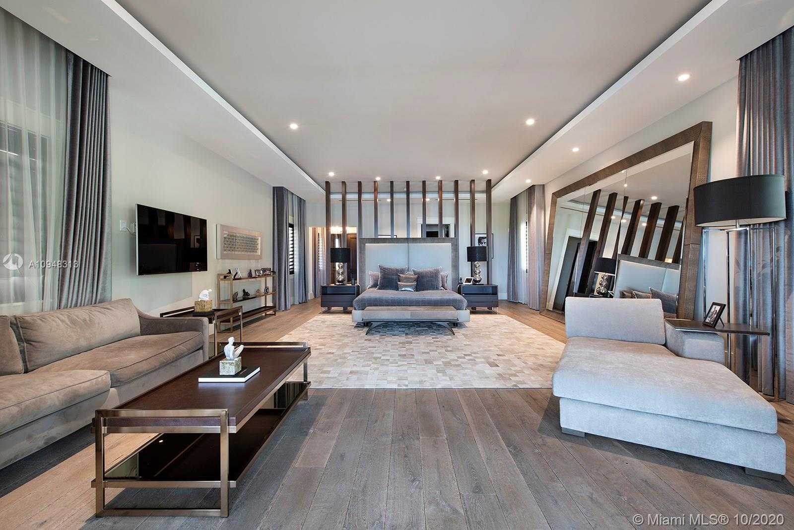 Small Image of 4 TAHITI BEACH ISLAND RD, Coral Gables Number 23