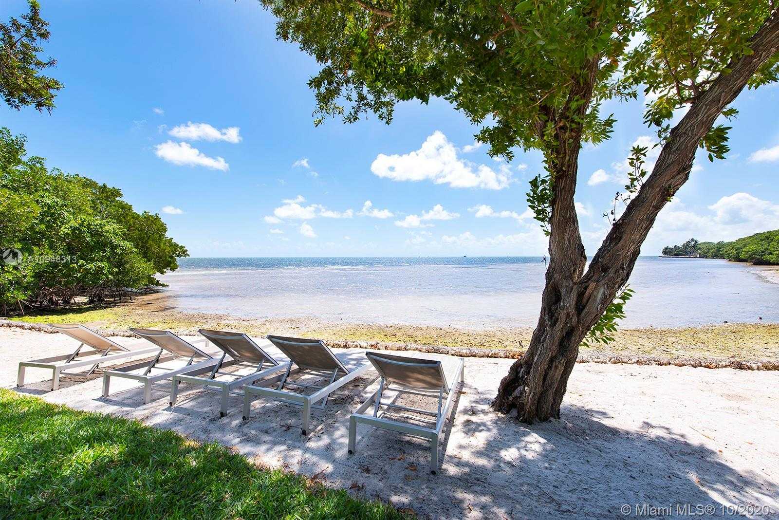 Small Image of 4 TAHITI BEACH ISLAND RD, Coral Gables Number 53