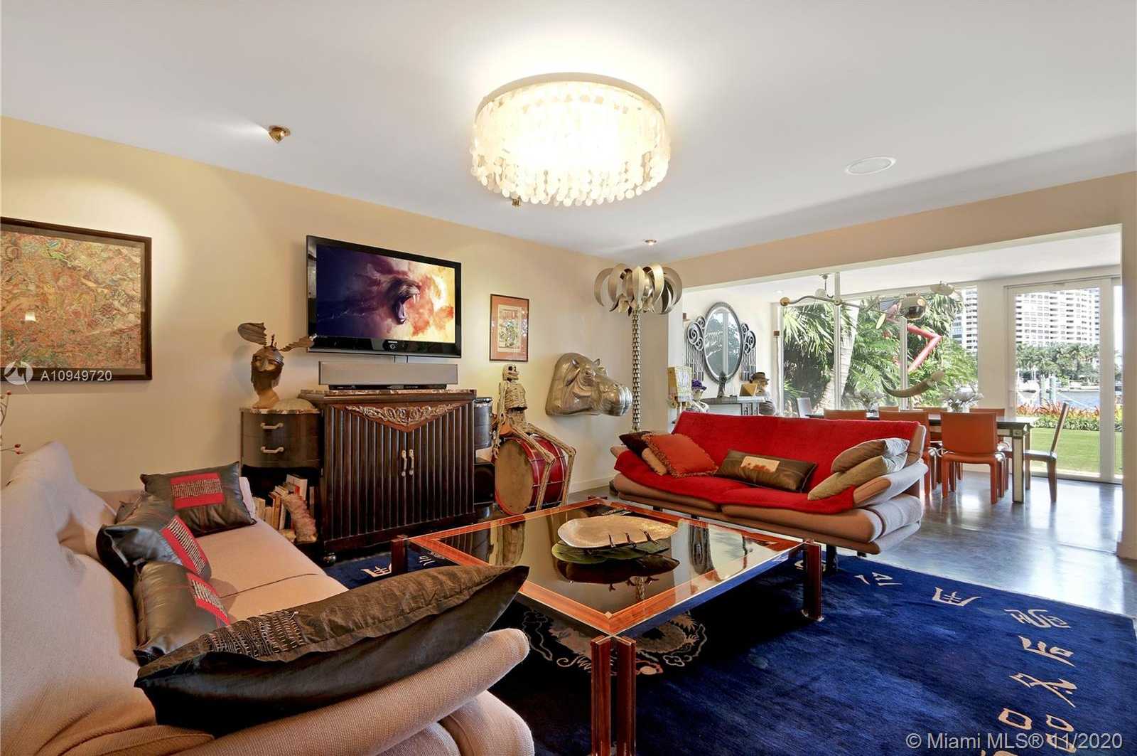 Small Image of 1828 SOUTH BAYSHORE LN, Miami Number 20